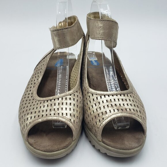 Wolky Ankle Strap Sandals 39 Womens Low Wedge Metallic Gold - Picture 3 of 9